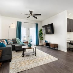 20 mins DT| Sleeps 9 | Aqua Oasis Spacious Gym